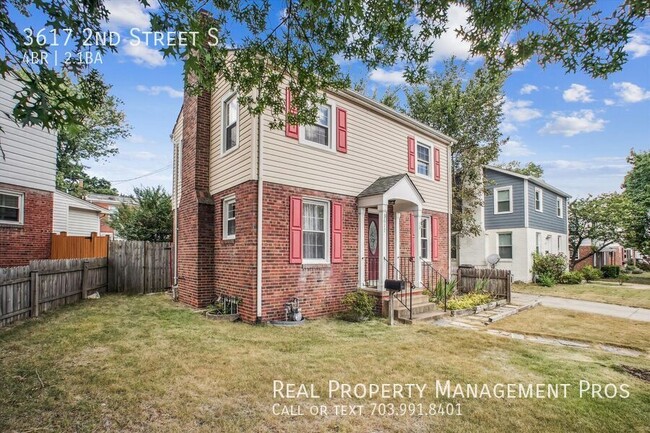 Photo - 3617 2nd St S House