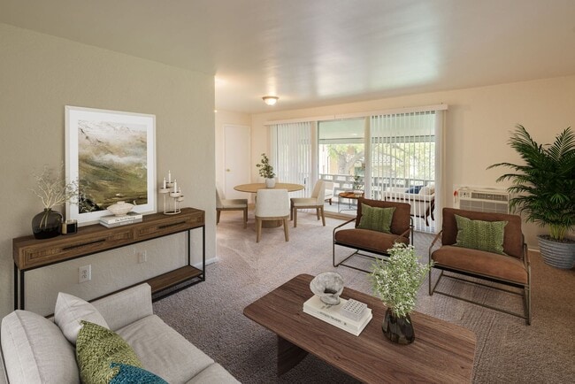 Photo - Racquet Club Apartments