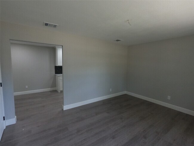 Foto del edificio - 6622 Cobalt St