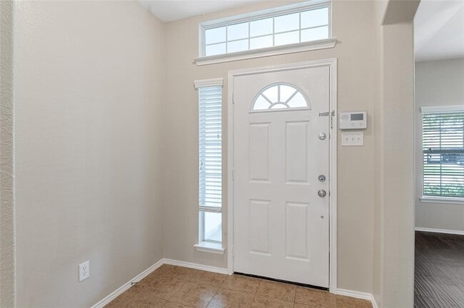 Building Photo - 13915 Roanoke Falls Dr