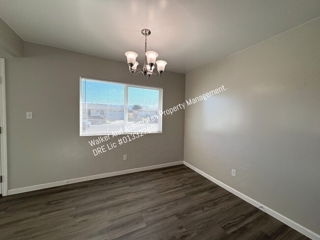 Foto del edificio - 4461 Cedar St