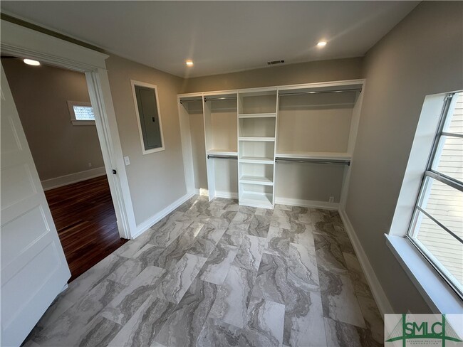 Foto del edificio - 1611 Abercorn St