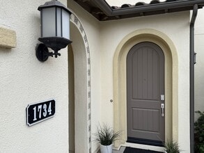 Building Photo - 1734 Artemisia Ct