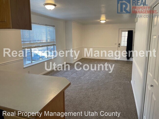 Building Photo - 2 br, 1 bath House - 1533 S 125 E #42