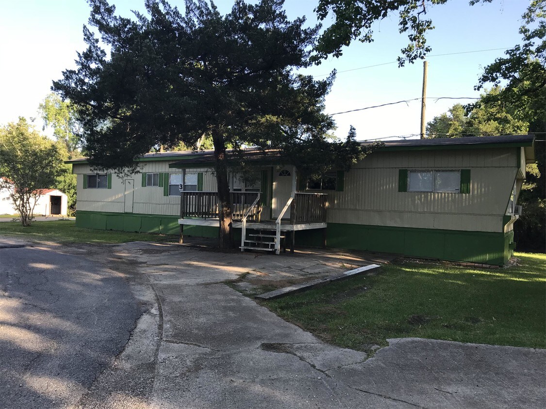 Primary Photo - 2511 FM 646 Rd N