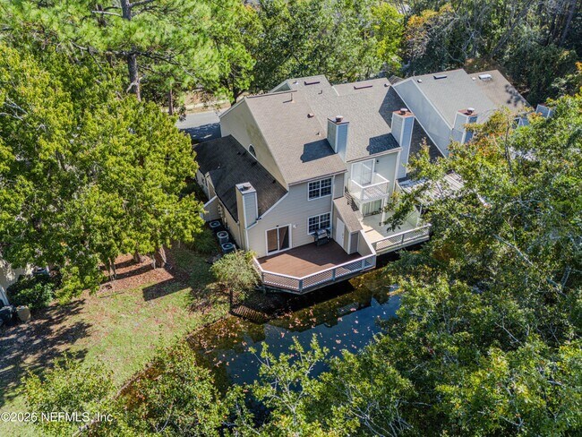 Foto del edificio - 9960 Moorings Dr