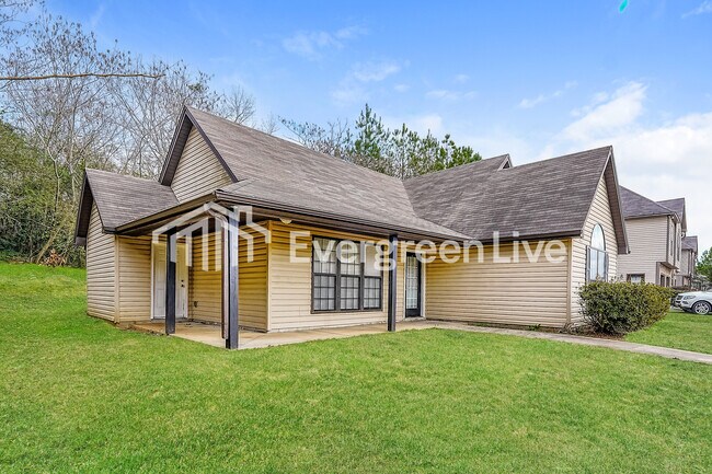 Foto del edificio - 548 Woodhill Cove Dr