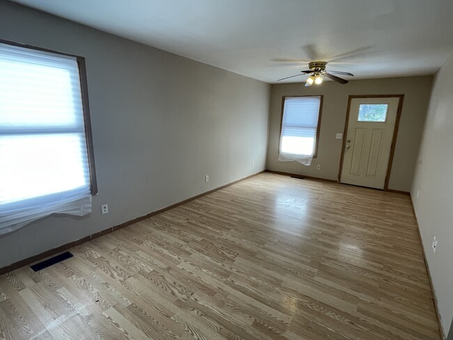 Foto del edificio - 1019 Grove St