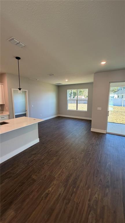 Foto del edificio - 76 Boston Ln