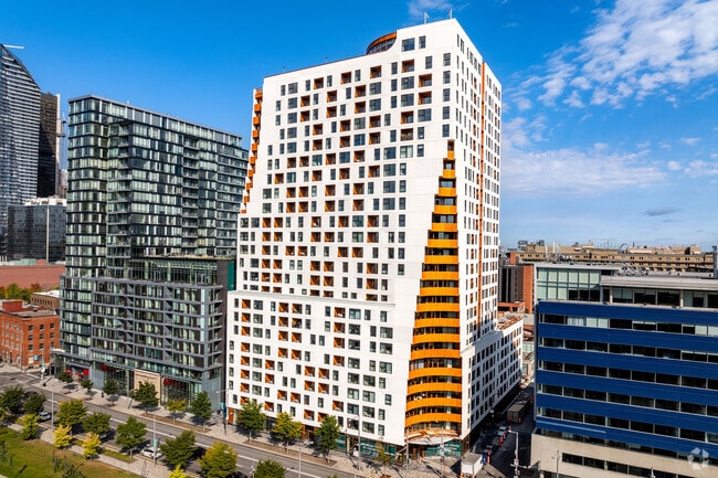 Building Photo - Odea Montreal