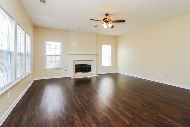Building Photo - 1364 Darian Ln