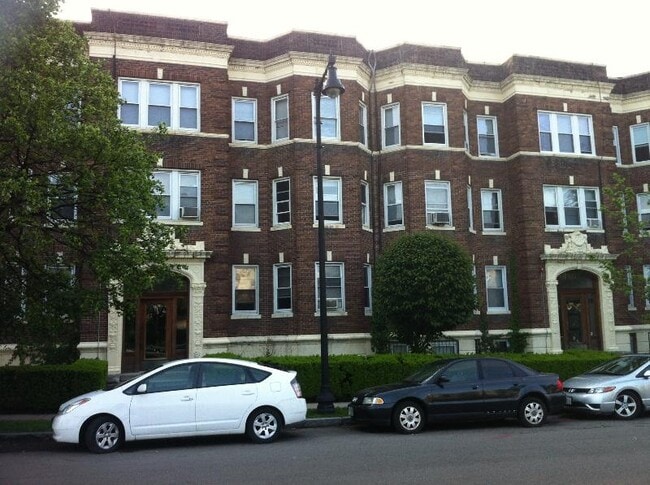 Building Photo - 1637 Commonwealth Ave