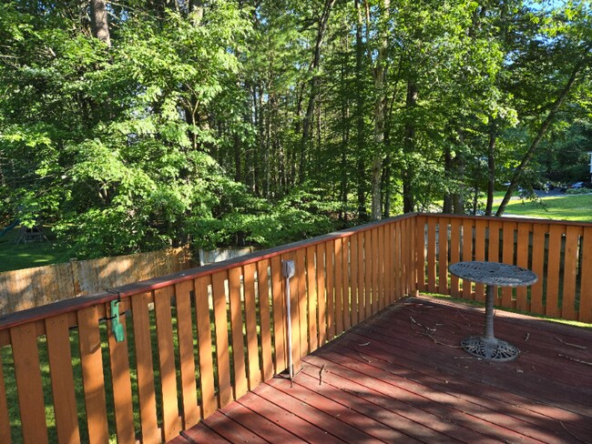 Foto del edificio - 2 Curt Rd