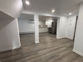 Building Photo - 29 Sheffield Ct