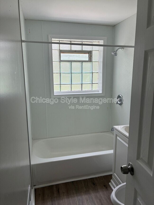 Foto del edificio - 9713 S Oglesby Ave