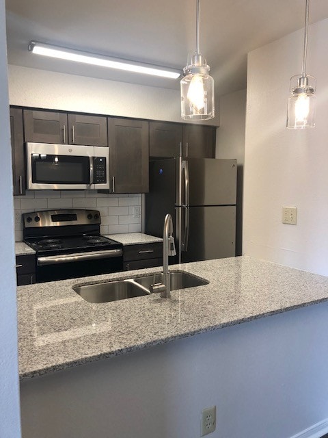 Building Photo - Maya at White Rock