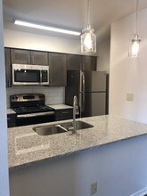 Building Photo - Maya at White Rock