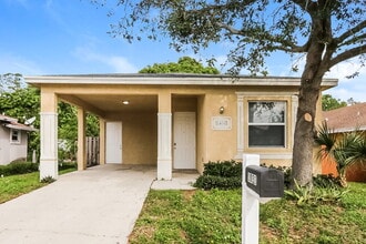 Building Photo - 1031 22nd St