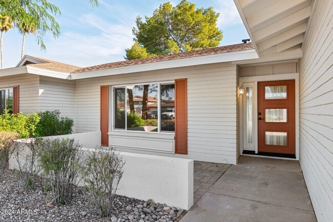 Foto del edificio - 8719 E Columbus Ave