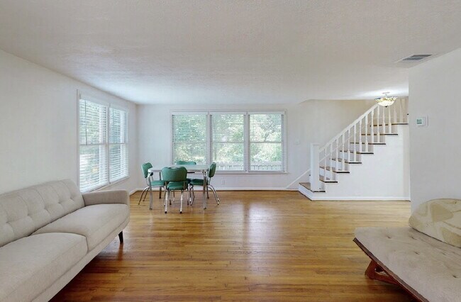 Building Photo - Completely Updated Historic Bryan Charmer with Modern Finishes & Timeless 1935 Character