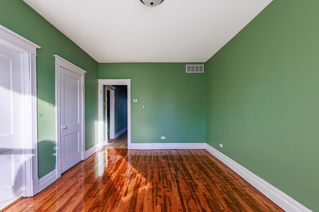 Foto del edificio - 1445 S Kostner Ave