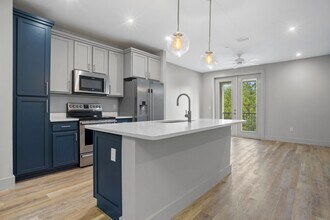 Building Photo - 2501 Bienville Blvd