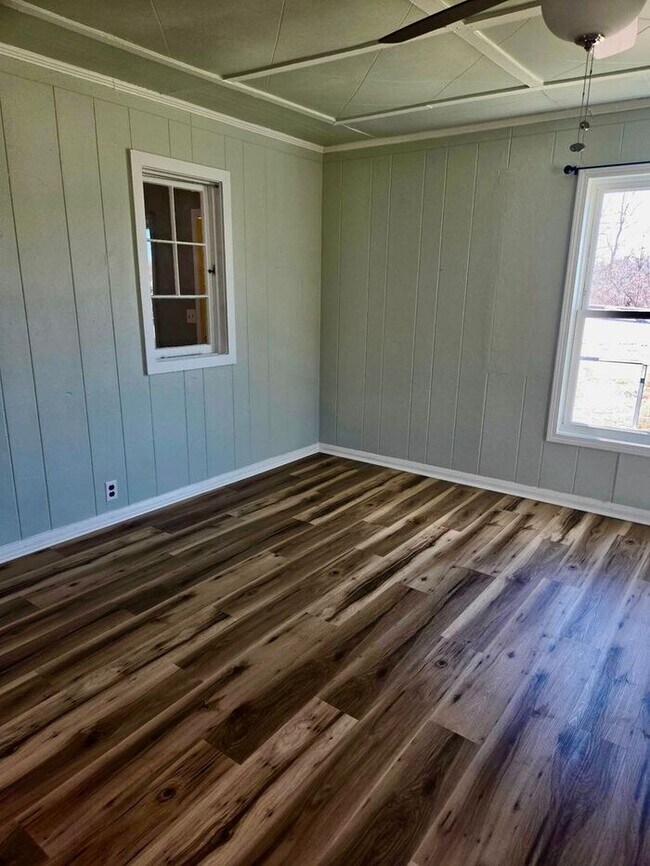 Foto del edificio - 2 bedroom home in Berrien Springs