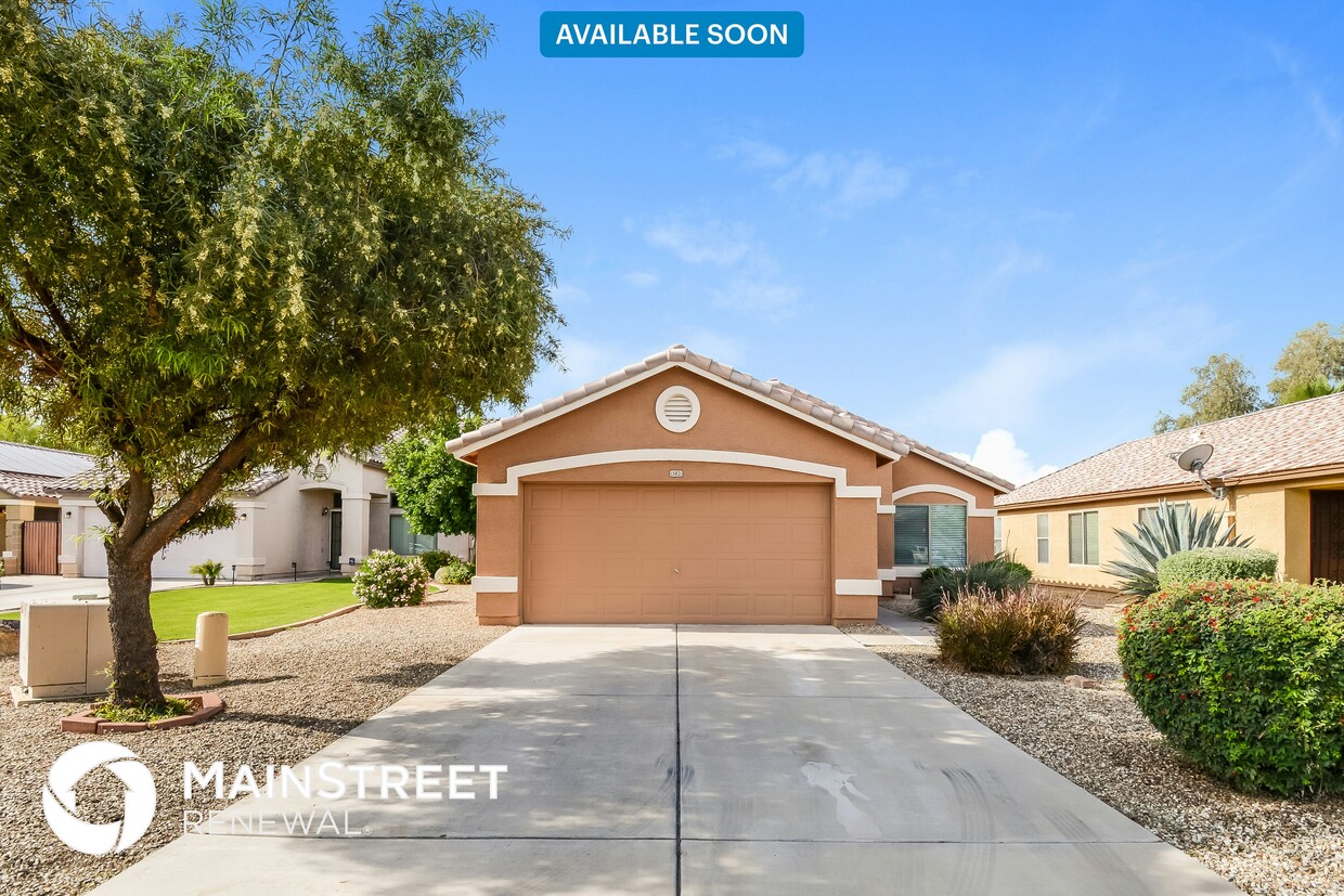 Foto principal - 15821 W Madison St