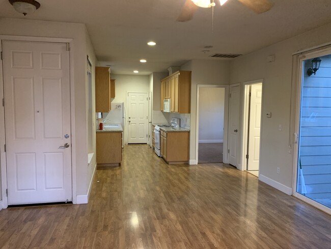 Living to kitchen - 942 Russell Ave