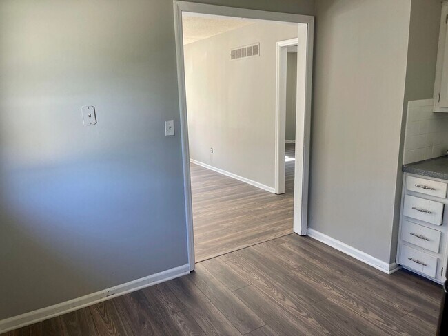 Foto del edificio - Sugar Creek Duplexes