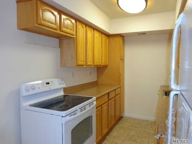 Building Photo - 22 Alhambra Dr
