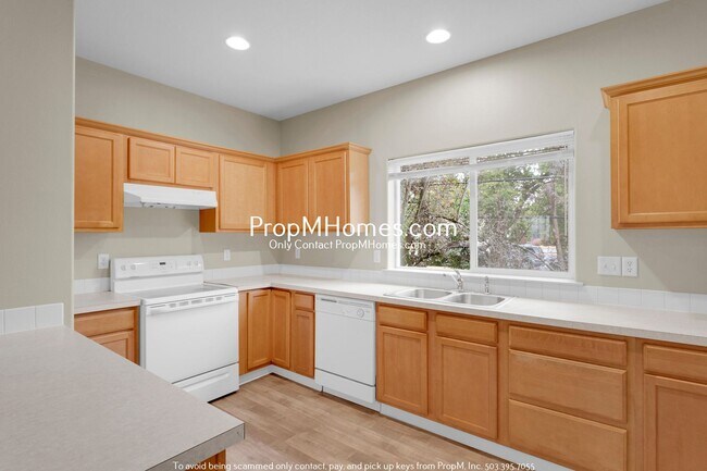 Foto del edificio - 3 Bedroom Townhome in SE - Two Primary Sui...