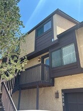 Building Photo - 5050 Rainbow Harbour Cir