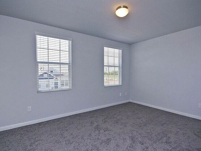 Foto del edificio - "Charming 2-Bed, 2-Bath Condo Retreat in San Marcos - Spacious 1100 Sq Ft Living!"