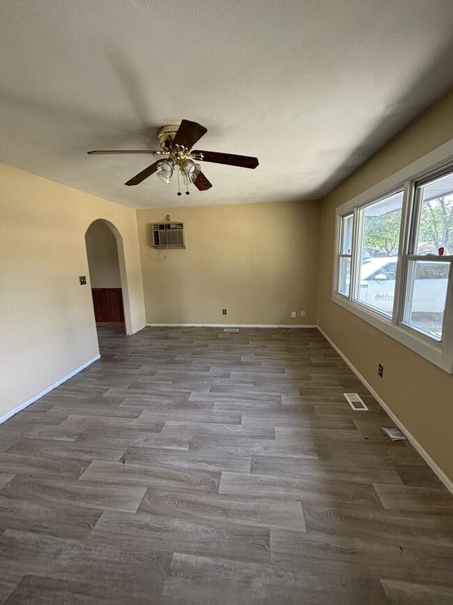 Building Photo - 906 Timothy Trail