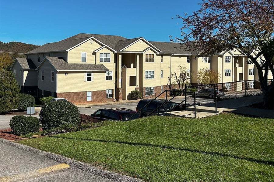 Foto principal - BRITTANY POINT APARTMENTS