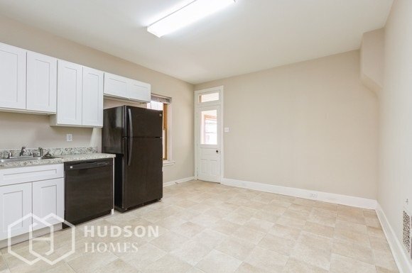 Building Photo - AVAILABLE NOW! - 1248 Luzerne St, Reading,...