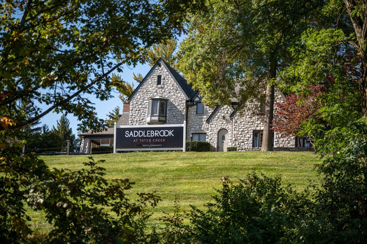 Saddlebrook at Tates Creek Apartments in Lexington, KY
