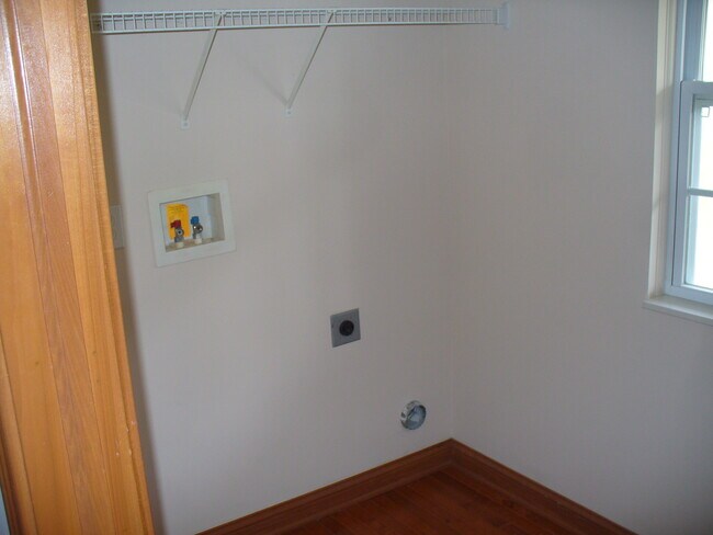 Foto del edificio - 2274 Shuford Dr