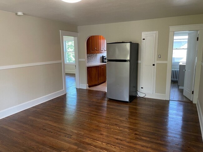 Building Photo - 6 Day Ln