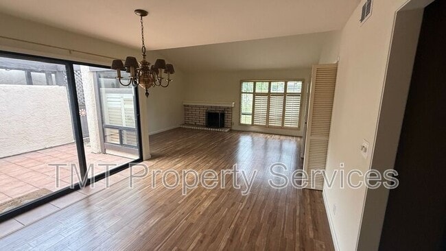 Building Photo - 59 Los Palos Dr