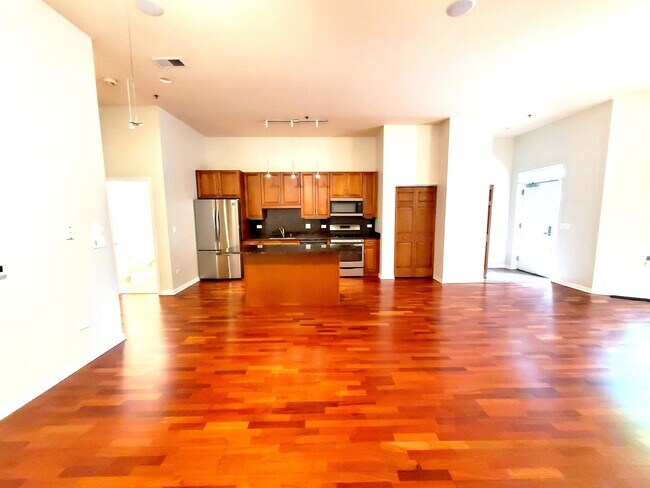 Building Photo - 1250 S Indiana Ave