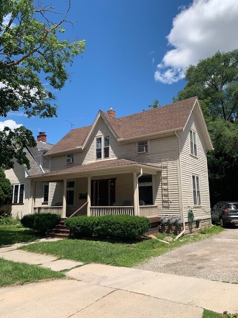 Vista de la calle - Casa completa - 406 N Hamilton St