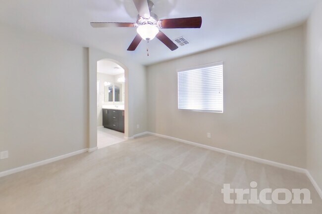 Foto del edificio - 12550 W Hummingbird Terrace