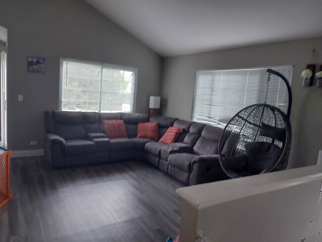 Foto del edificio - 3354 Ravinia Cir