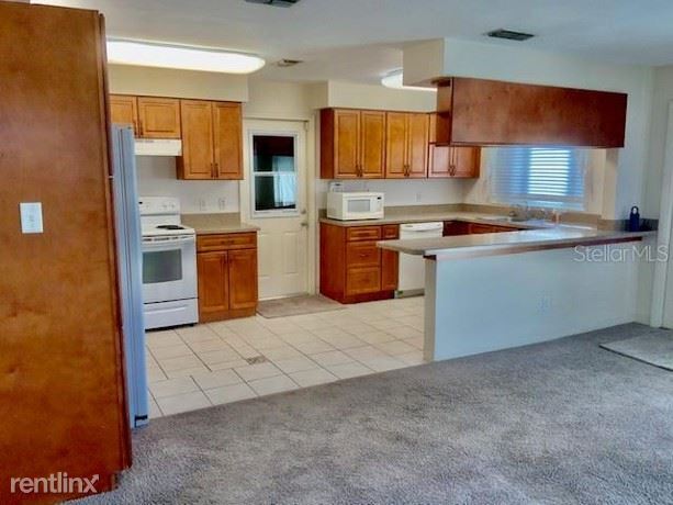 Foto del edificio - 3 br, 2 bath House - 4937 Oxford Ave N