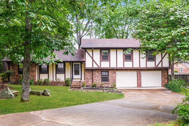 Building Photo - 2500 Glen Echo Cir SE