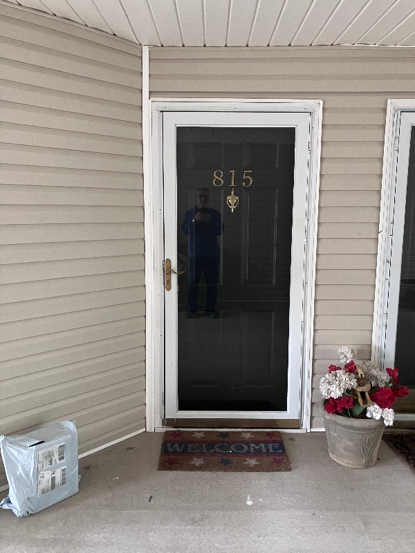 Building Photo - 815 Ridgefield Dr