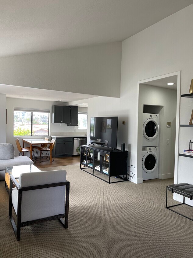 Foto principal - 4033 Louisiana St
