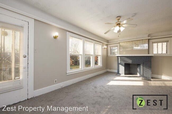 Building Photo - 2 br, 1 bath Apartment - 9250 Mendota Stre...